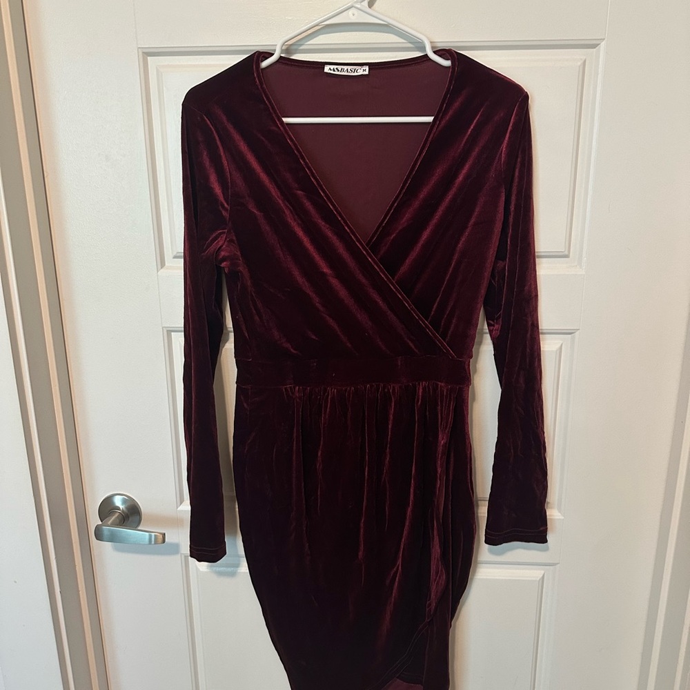 MSBASIC Wine Velvet Wrap Dress